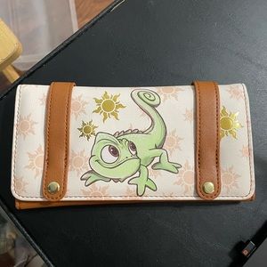 Loungefly tangled pascal wallet